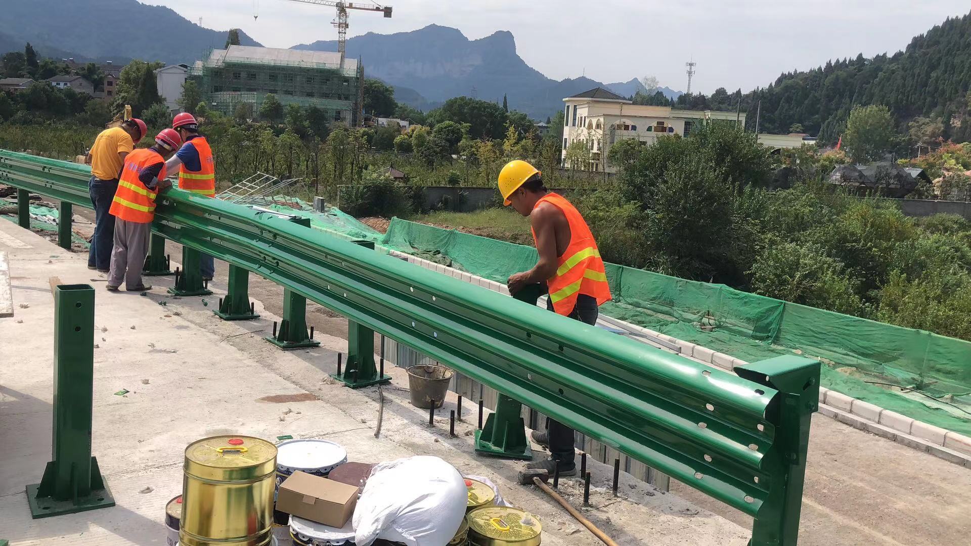 鄞州区双波波形护栏热镀锌波形护栏 - 推荐